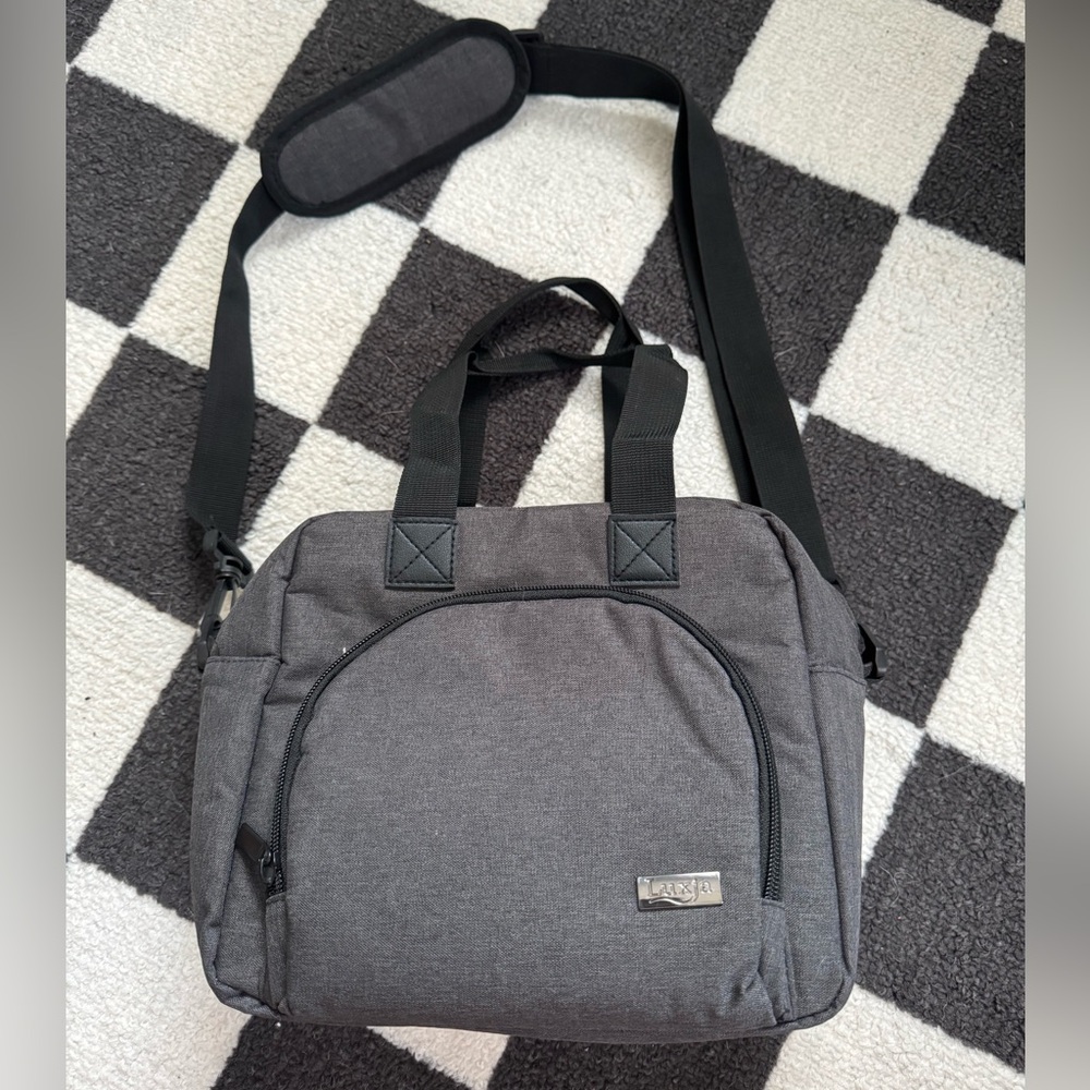 Gray Travel Bag with Durable Fabric and Structured Design